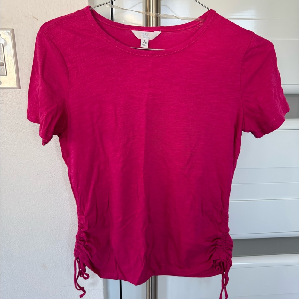 Time and Tru Fuchsia Ruched Short Sleeve Top